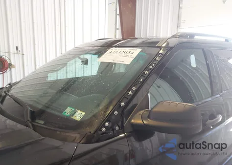 2014 Ford Explorer z USA, uszkodzony, nr VIN 1FM5K8B80EGA84459